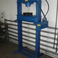 Hydraulic presses 6